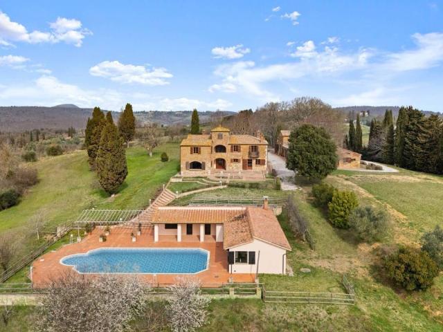 Rustico in vendita a Torrita, Toscana