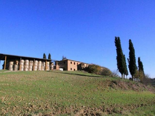 Rustico in vendita a Torrita, Toscana
