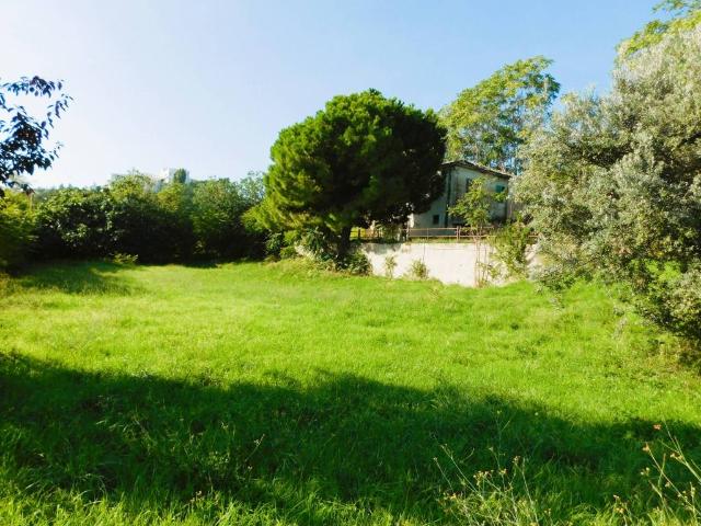 Rustico in vendita a Unione dei Comuni della Val Vibrata, Tortoreto