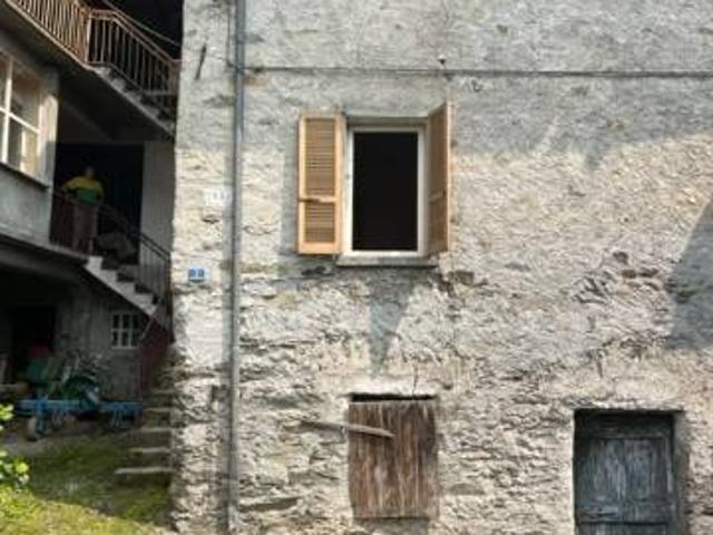 Rustico in vendita a Tovo Di Sant'agata, Lombardia