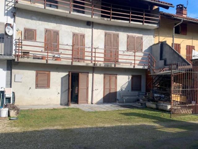 Rustico in vendita a San Bernardino, Piemonte