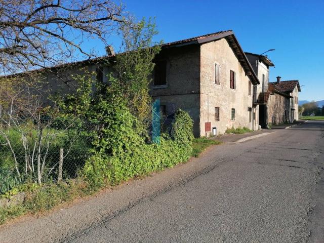 Rustico in vendita a Travagliato, Lombardia