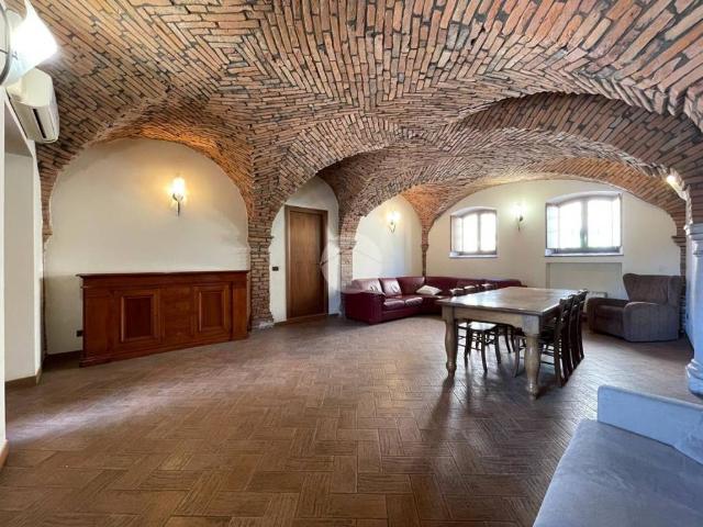 Rustico in vendita a Travagliato, Lombardia
