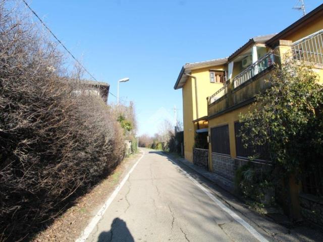 Rustico in vendita a Traversetolo, Reggio Emilia
