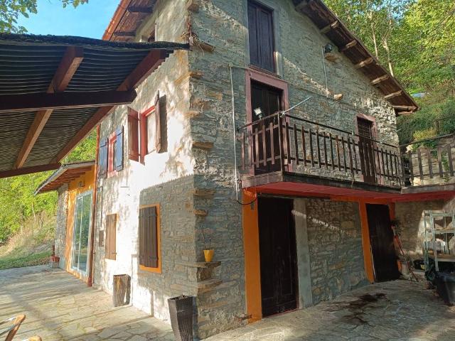 Rustico in vendita a Zanre, Travo