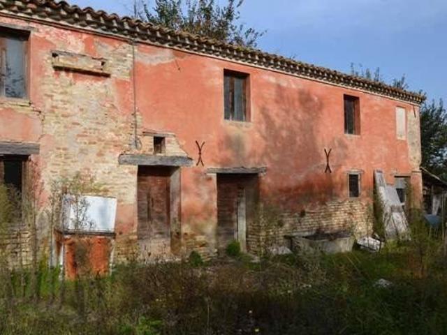 Rustico in vendita a Trecastelli, Marche
