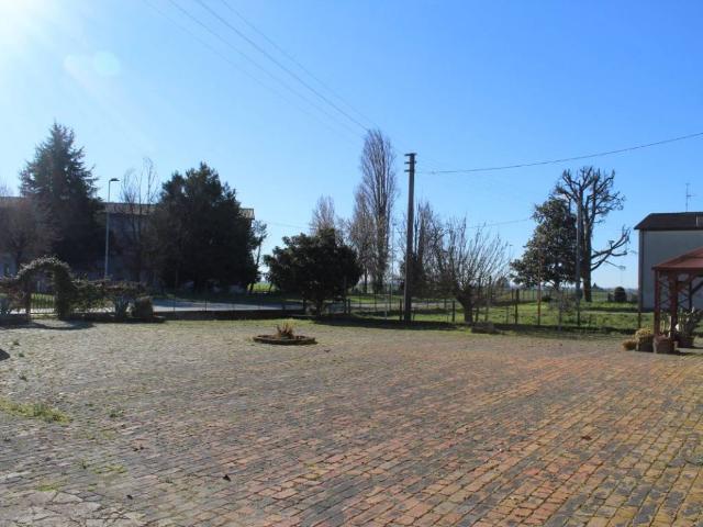 Rustico in vendita a Trecenta, Veneto