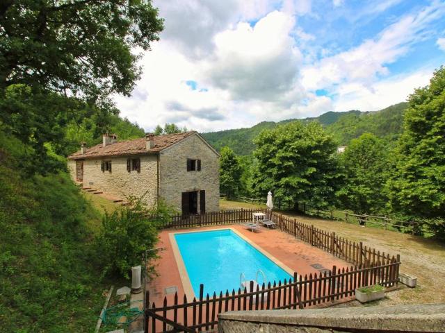 Rustico in vendita a Unione di Comuni della Romagna Forlivese, Tredozio