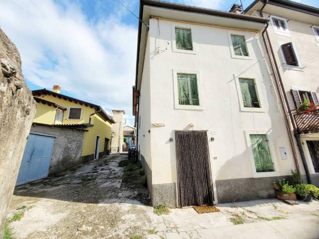 Rustico in vendita a Tregnago, Veneto
