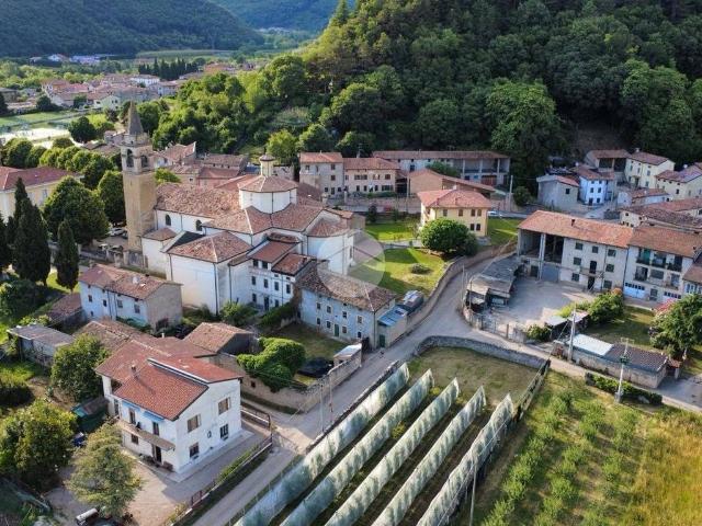 Rustico in vendita a Tregnago, Veneto