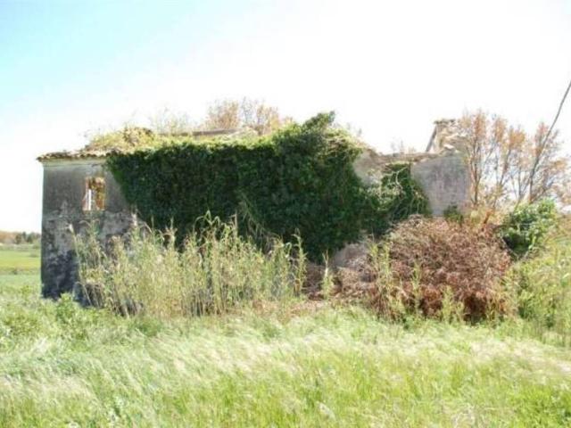 Rustico in vendita a Santa Maria di Paterno, Marche