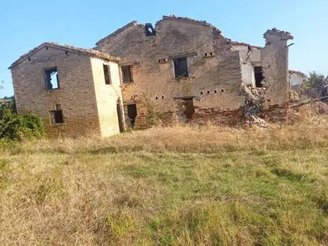 Rustico in vendita a Contrada Vallonica, Marche