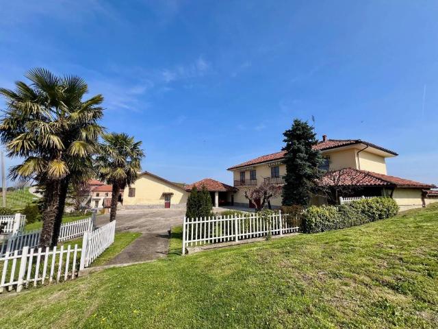 Rustico in vendita a Treiso, Cuneo