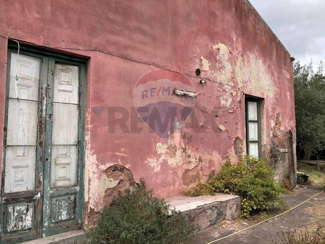 Rustico in vendita a Piano, Tremestieri Etneo