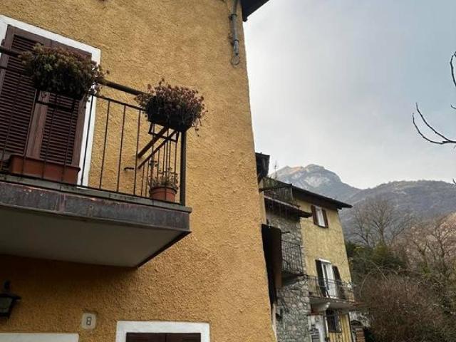 Rustico in vendita a Rogaro, Tremezzina