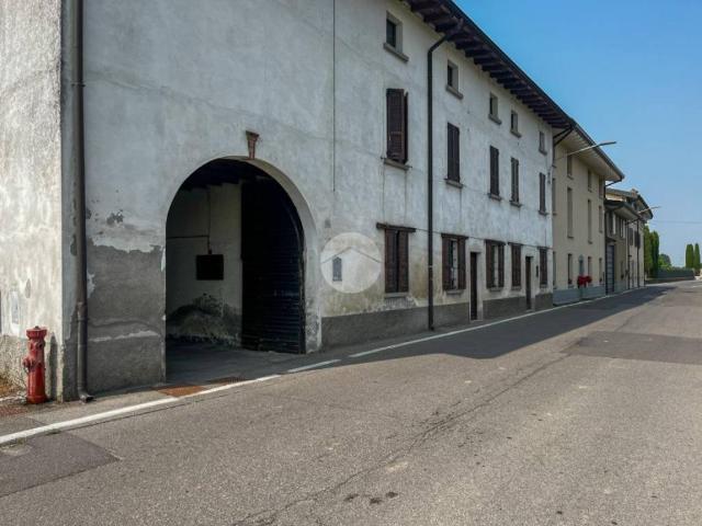Rustico in vendita a Trenzano, Lombardia