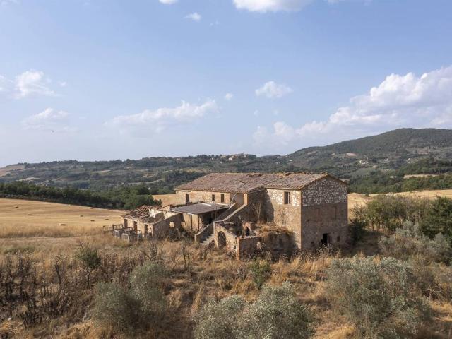 Rustico in vendita a Petroio, Trequanda