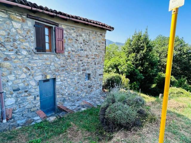 Rustico in vendita a Unione di comuni Montana Lunigiana, Tresana