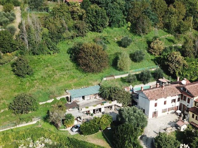 Rustico in vendita a Trescore Balneario, Lombardia