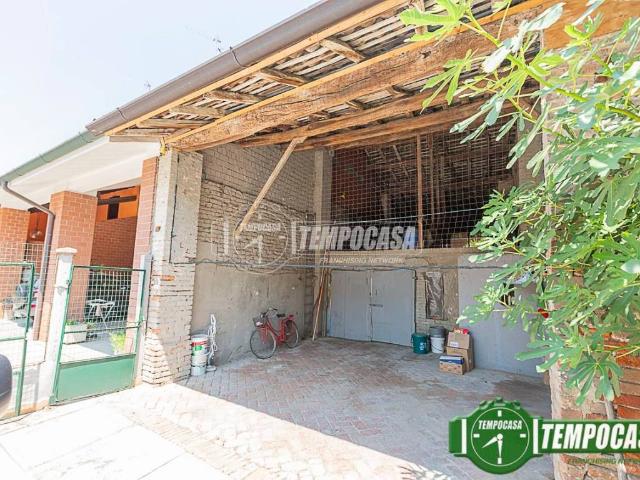 Rustico in vendita a Trescore Cremasco, Lombardia