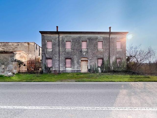 Rustico in vendita a Trevenzuolo, Veneto