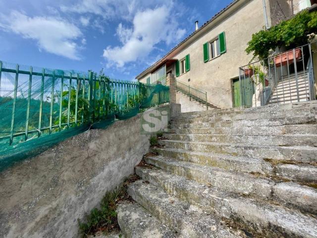 Rustico in vendita a Trevi, Umbria