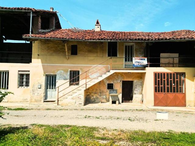 Rustico in vendita a Trinità, Cuneo