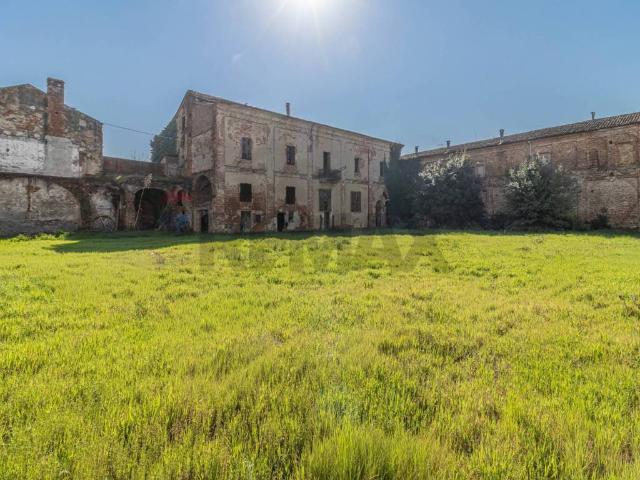Villa Indipendente in vendita a Piemonte, Vercelli