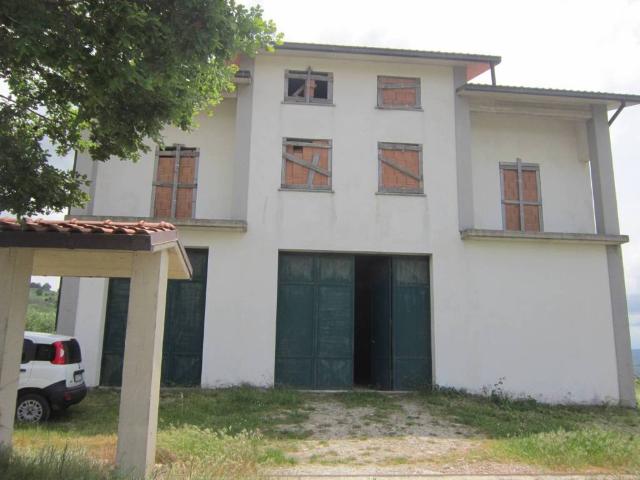 Rustico in vendita a Trivento, Molise