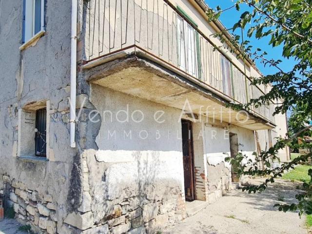 Rustico in vendita a Trivento, Molise