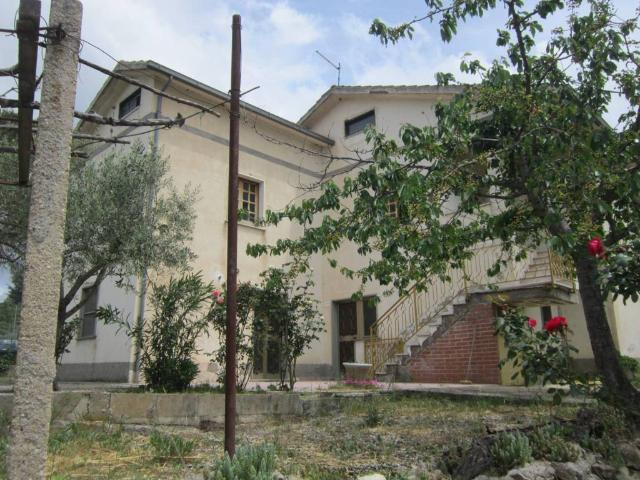 Rustico in vendita a Trivento, Molise