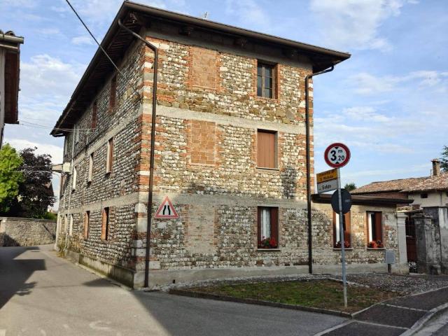 Rustico in vendita a Trivignano Udinese, Friuli-Venezia Giulia