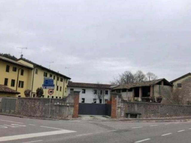 Rustico in vendita a Trivignano Udinese, Friuli-Venezia Giulia