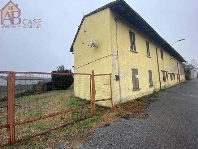 Rustico in vendita a Tromello, Lombardia