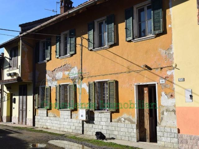Rustico in vendita a Trovo, Lombardia