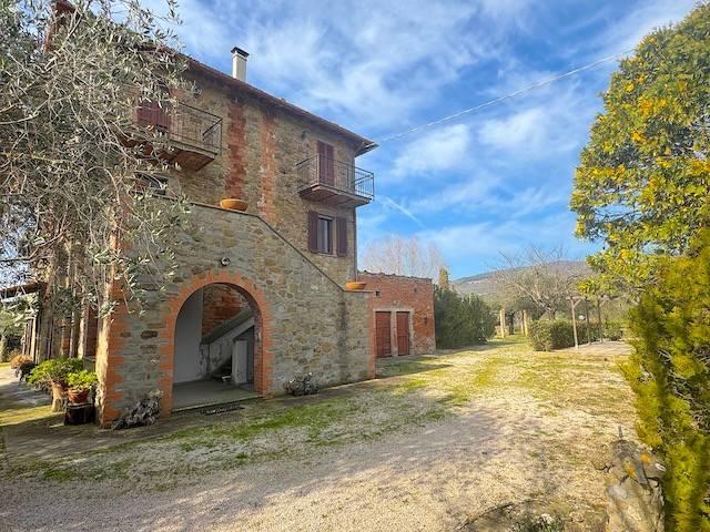 Rustico in vendita a Tuoro Sul Trasimeno, Umbria