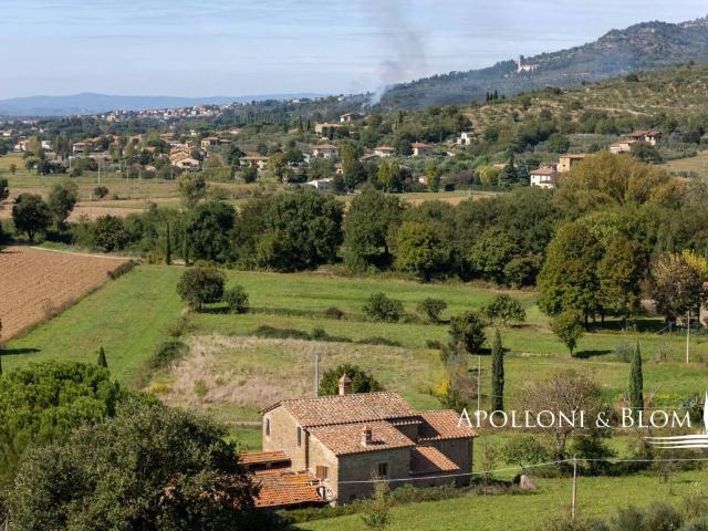 Rustico in vendita a Tuoro Sul Trasimeno, Umbria