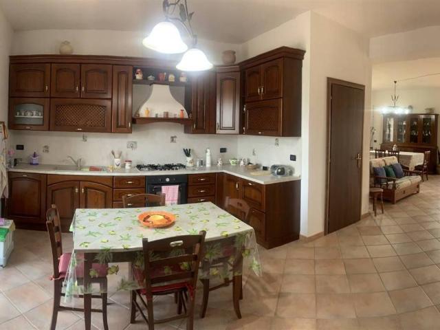 Rustico in vendita a Tuscania, Lazio