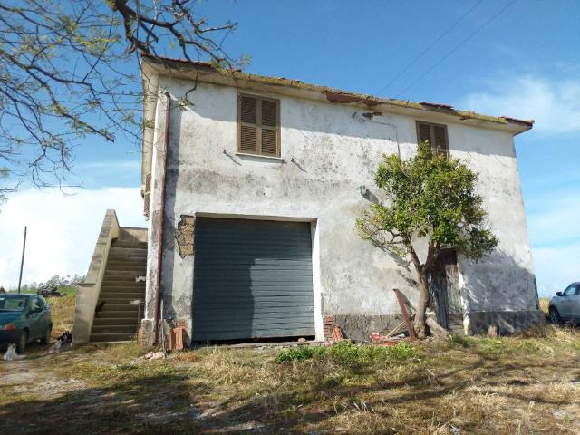 Rustico in vendita a Tuscania, Lazio