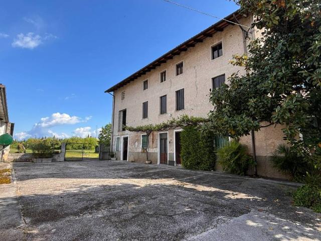 Rustico in vendita a Cormôr Alto, Reana Del Roiale