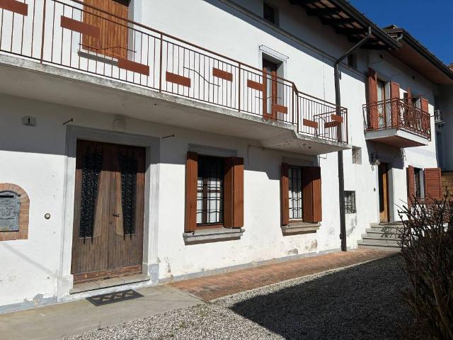 Rustico in vendita a Reana Del Roiale, Friuli-Venezia Giulia