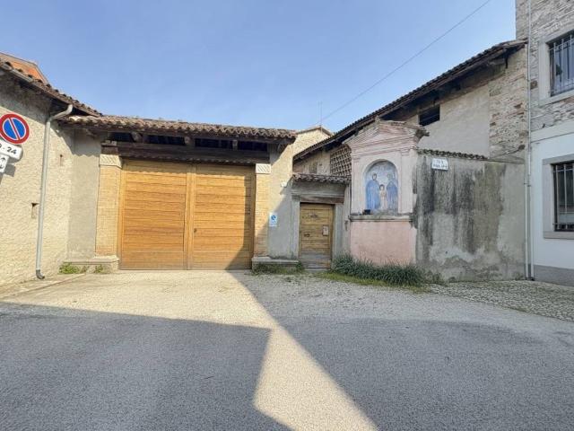 Rustico in vendita a Paparotti, Reana Del Roiale