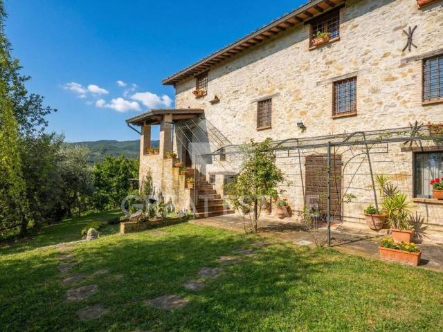 Rustico in vendita a Umbertide, Umbria