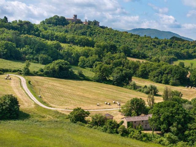 Rustico in vendita a Umbertide, Umbria