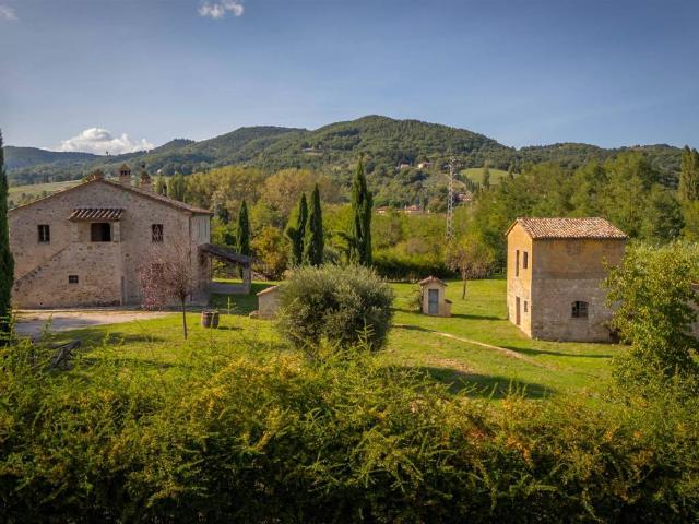 Rustico in vendita a Umbertide, Umbria