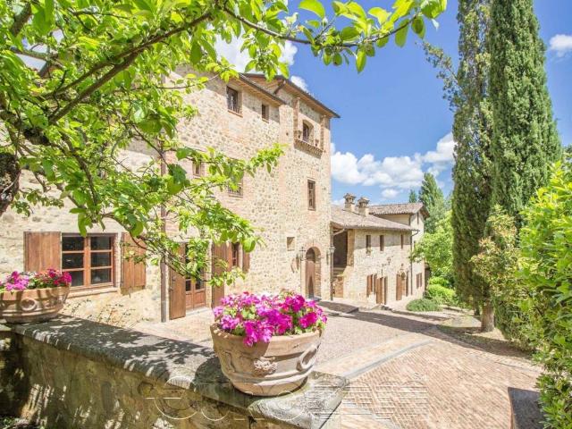 Rustico in vendita a Umbertide, Umbria