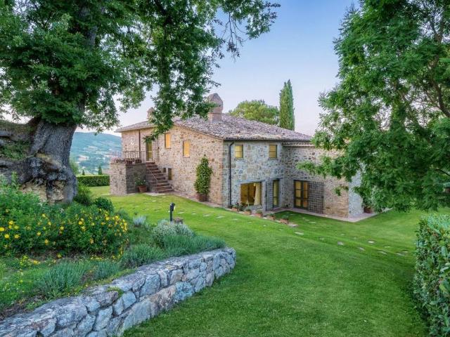 Rustico in vendita a Umbertide, Umbria
