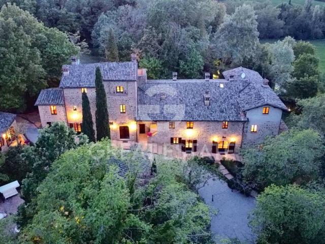 Rustico in vendita a Umbertide, Umbria