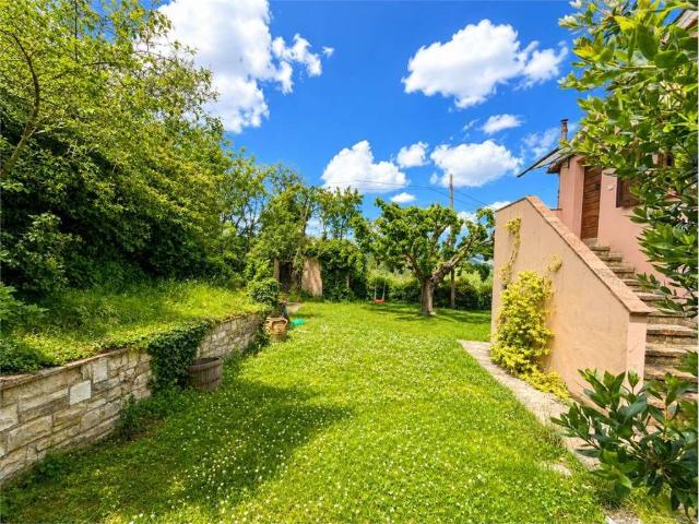 Rustico in vendita a Maciolla, Marche