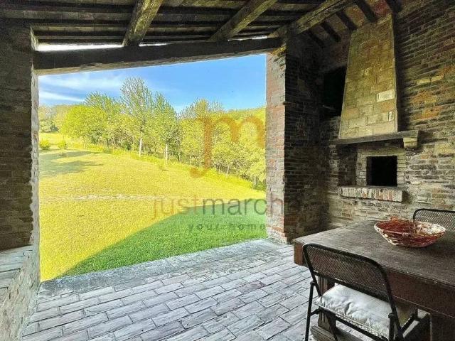 Rustico in vendita a Marche, Pesaro E Urbino